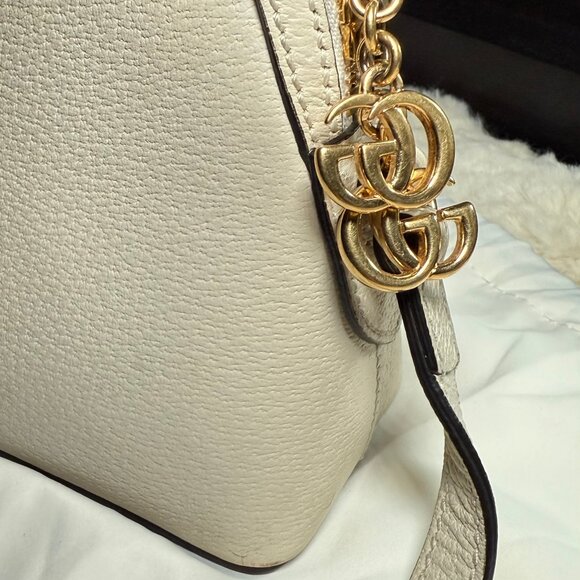 Gucci Cream Crossbody Bag with Red and Blue Stripe - Picture 3 of 11